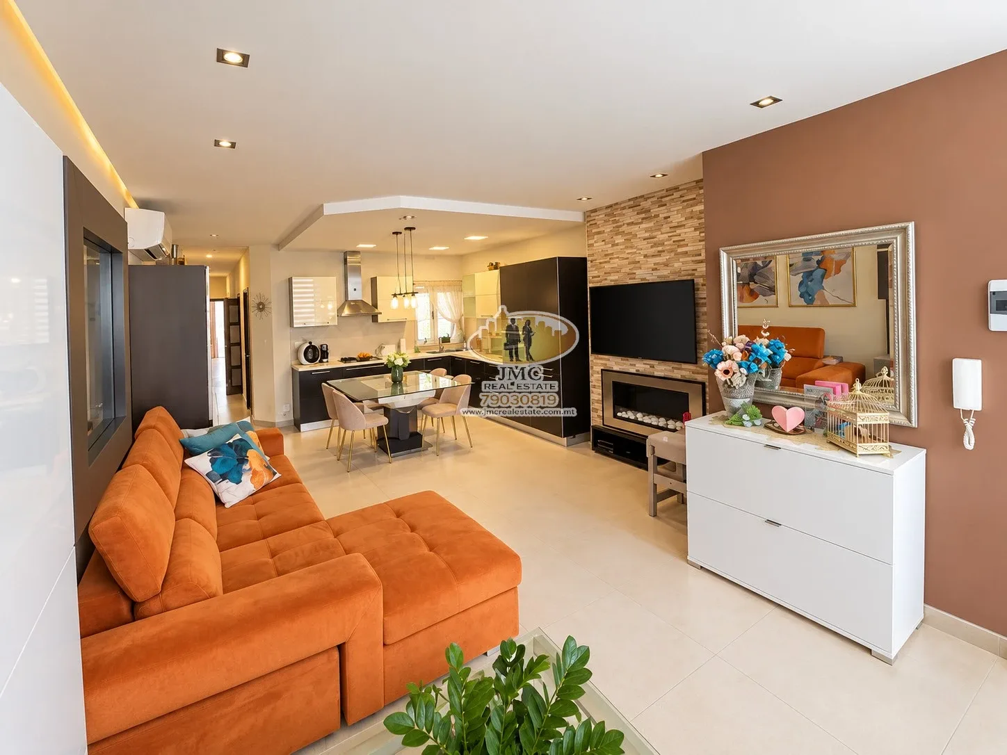 Fgura fully furnished top floor apartment with views