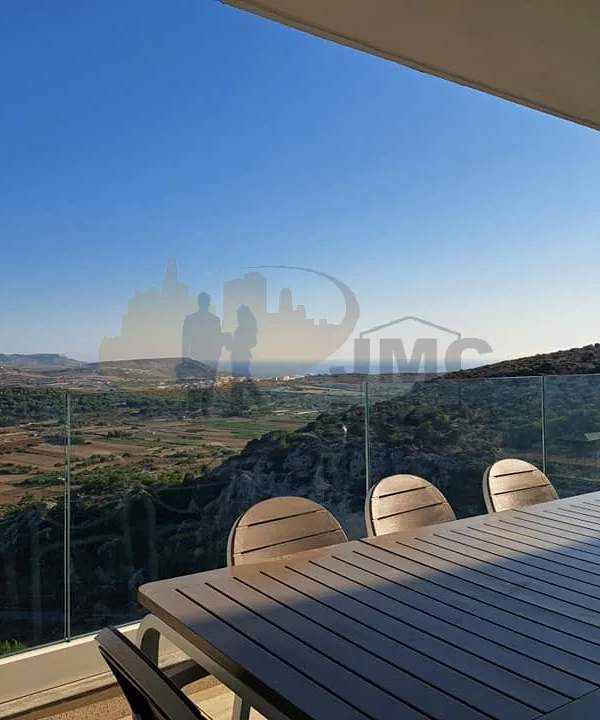 Mellieha 3 double bedroom apartment with country views