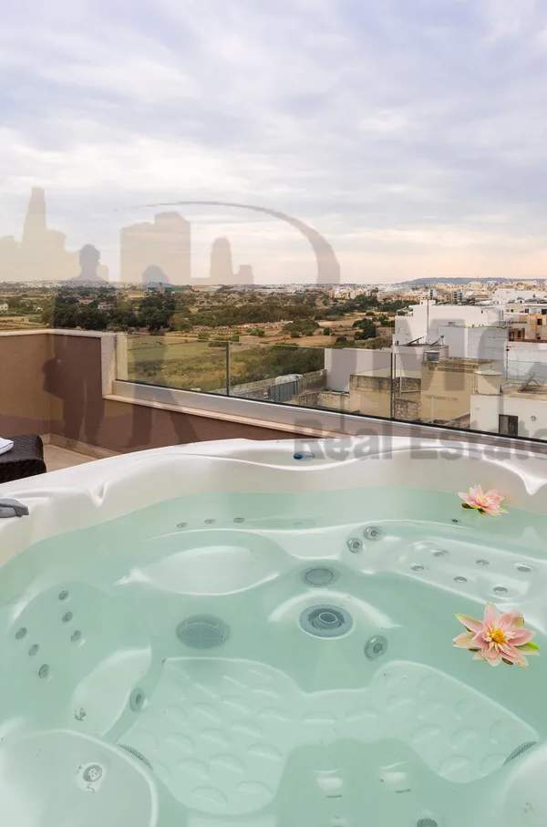 Ghaxaq designer finished penthouse with jacuzzi