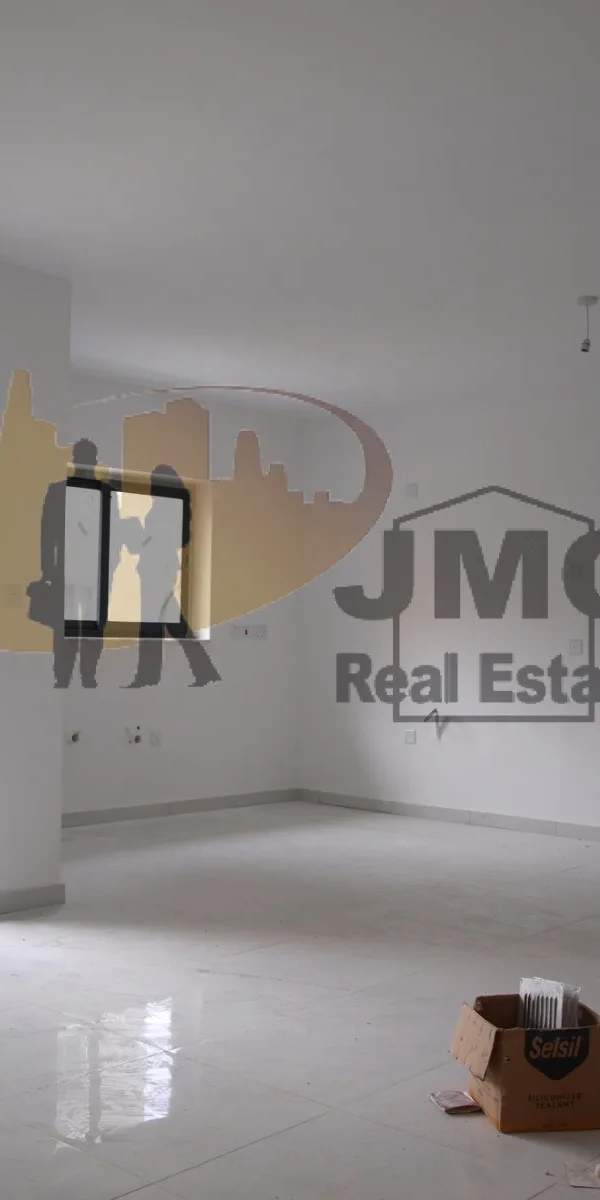 Qawra fully furnished 2 double bedroom apartment