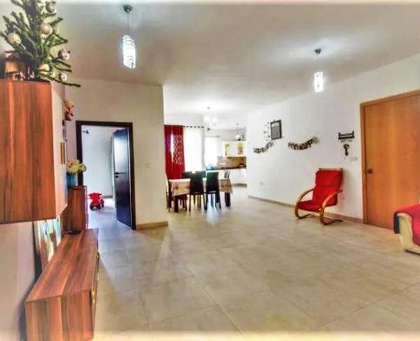 Hamrun fully furnished 3 double bedroom apartment