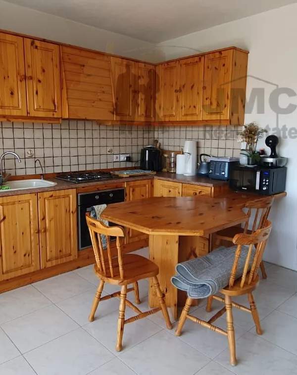 Qawra furnished 2 bedroom apartment