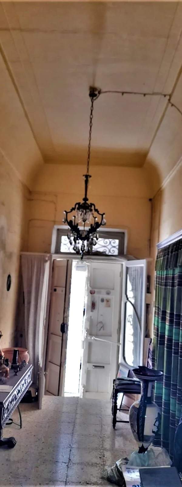 Tarxien 3 double bedroom townhouse with shop