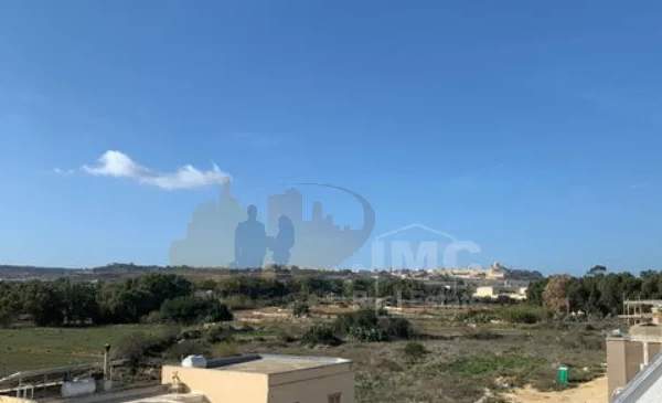 Attard newly built 2 double bedroom penthouse
