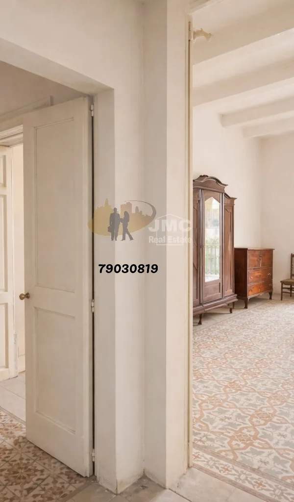 Cospicua (Bormla) spacious seafront townhouse