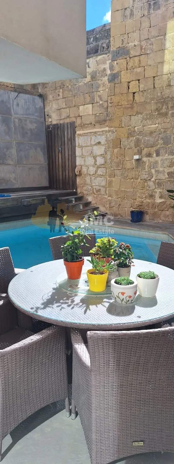 Siggiewi 3 double bedroom terraced house with pool