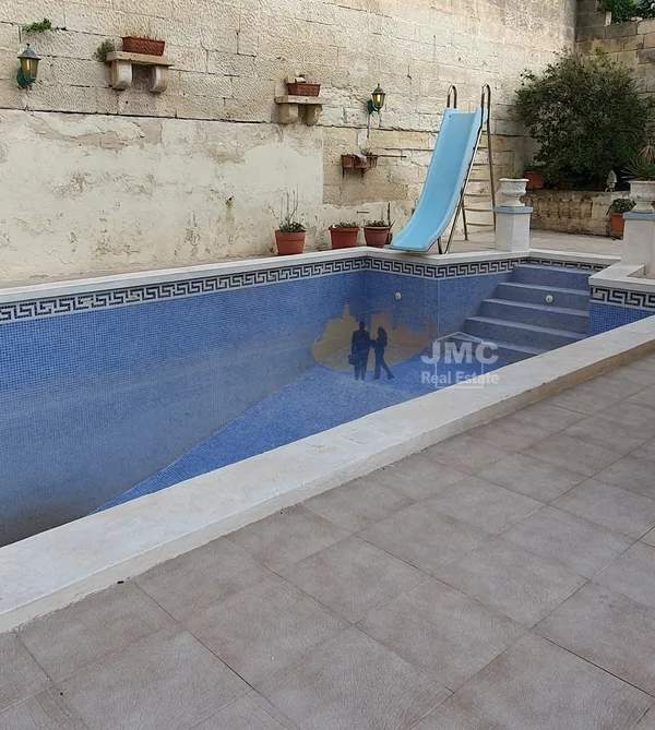Kappara fully detached villa with pool