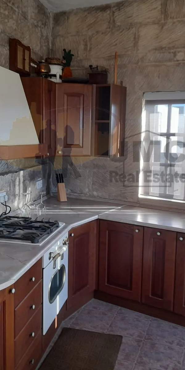 Qrendi fully furnished house of character