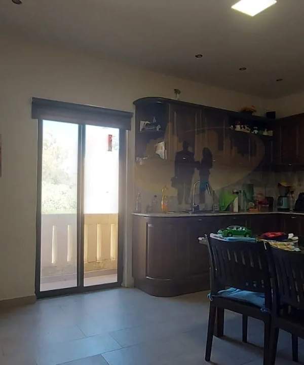 Fgura partly furnished 3 double bedroom first floor maisonette with airspace