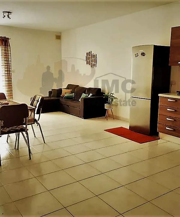 Gwardamangia fully furnished 2 double bedroom apartment