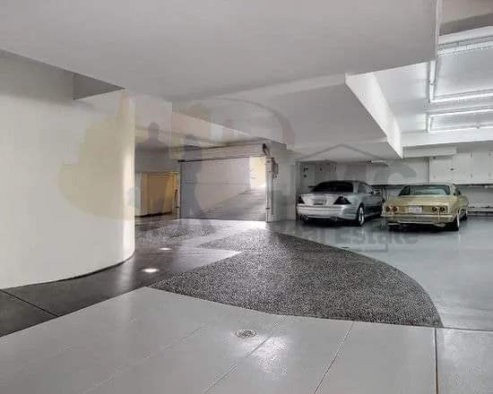 Zabbar 8 car garage