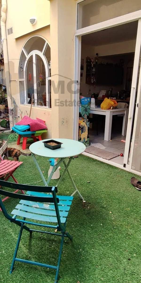 Iklin 3 bedroom terraced house with garage