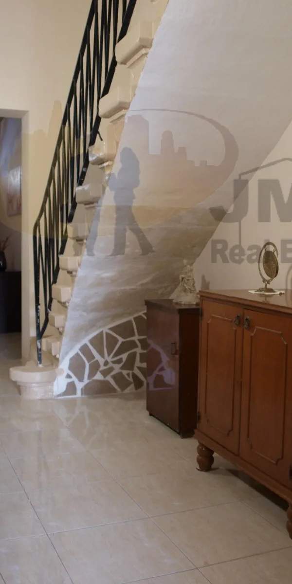 Marsa furnished  3 bedroom townhouse