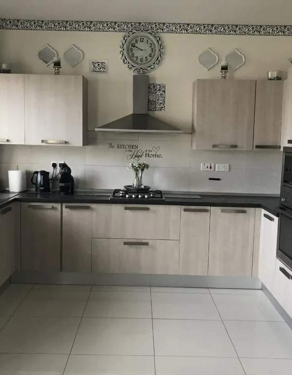 Rabat (Malta) fully furnished 3 double bedroom apartment
