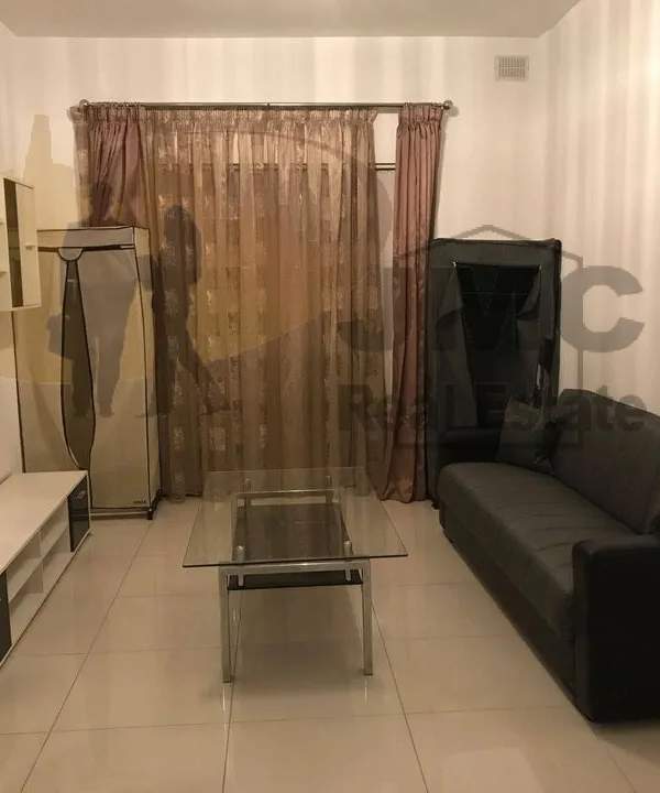 Attard 2 bedroom apartment & 1-car arage