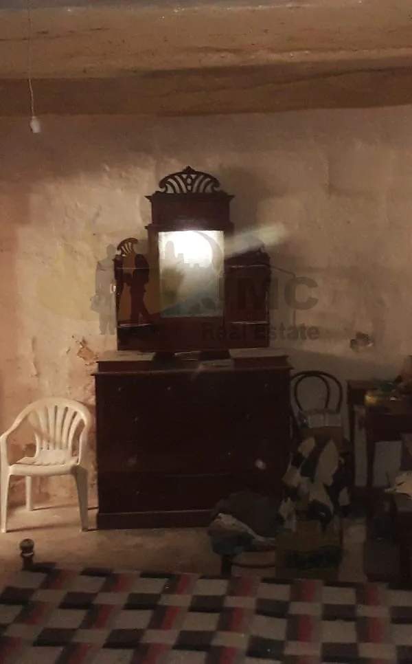 Tarxien house of character