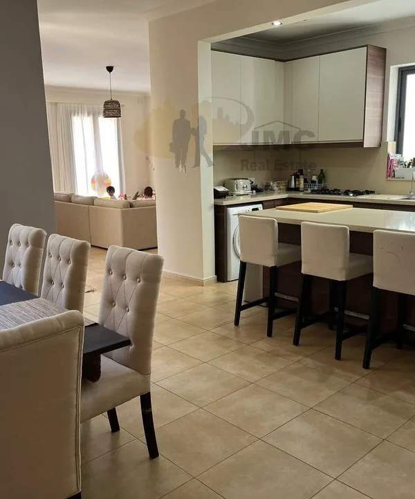 Gharghur 3 bedroom apartment with garage