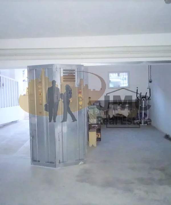 Bugibba 30 feet garage