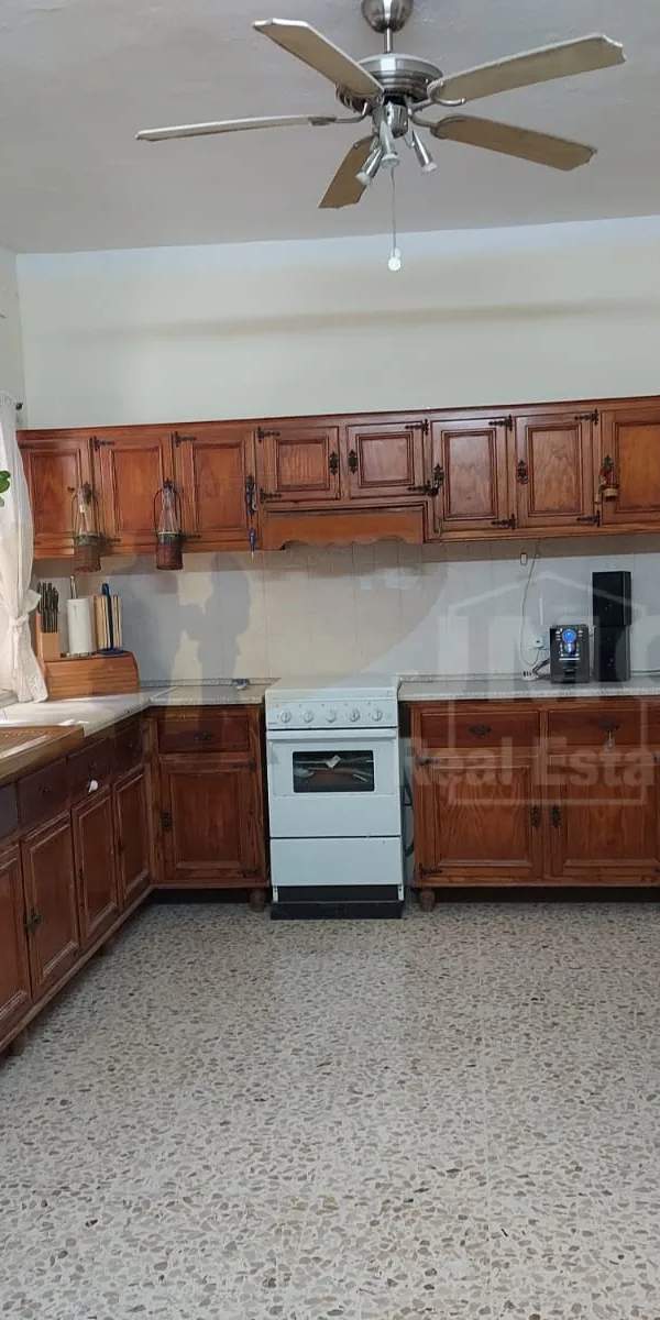 San Gwann partly furnished 3 bedroom apartment with use of roof