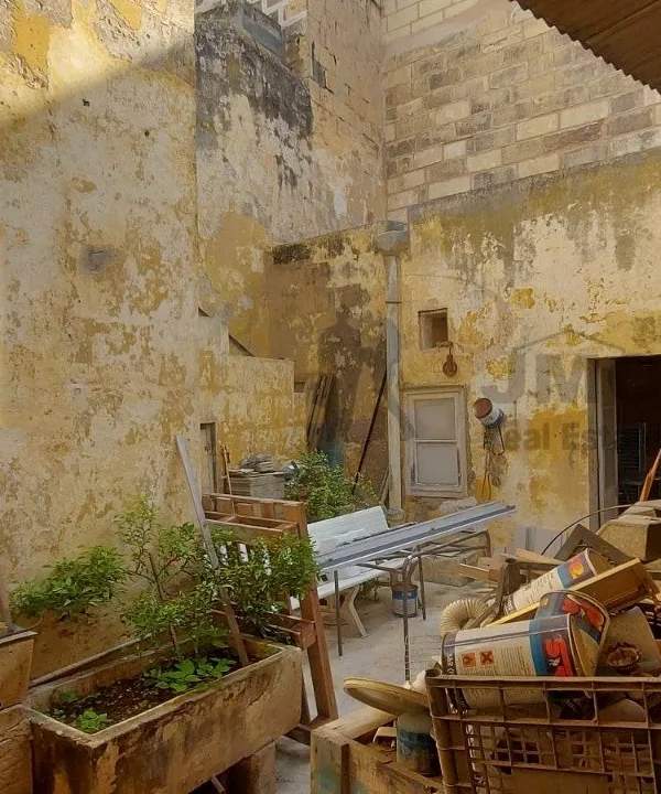 Zejtun house of character having 3 entrances
