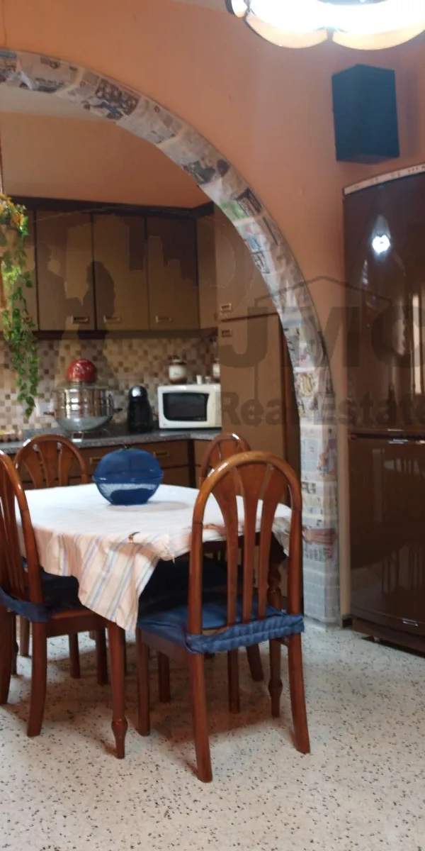 Fgura partly furnished 2/3 bedroom maisonette with airspace