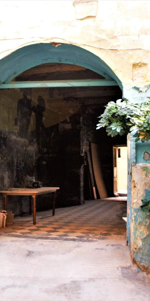 Qormi Large tradionial Maltese house of character