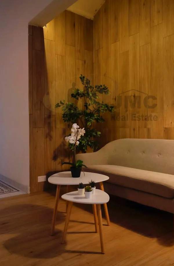Qormi 6-8 person office