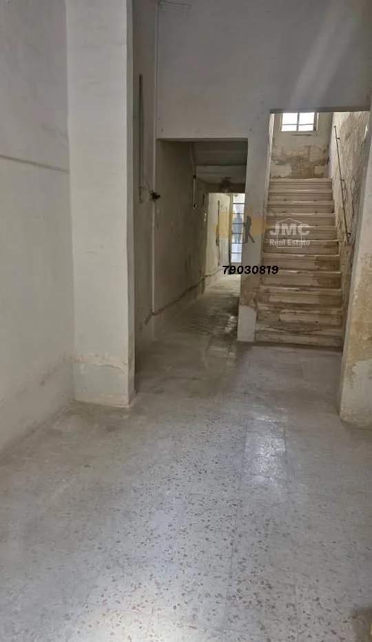 Paola 2 bedroom townhouse with airspace
