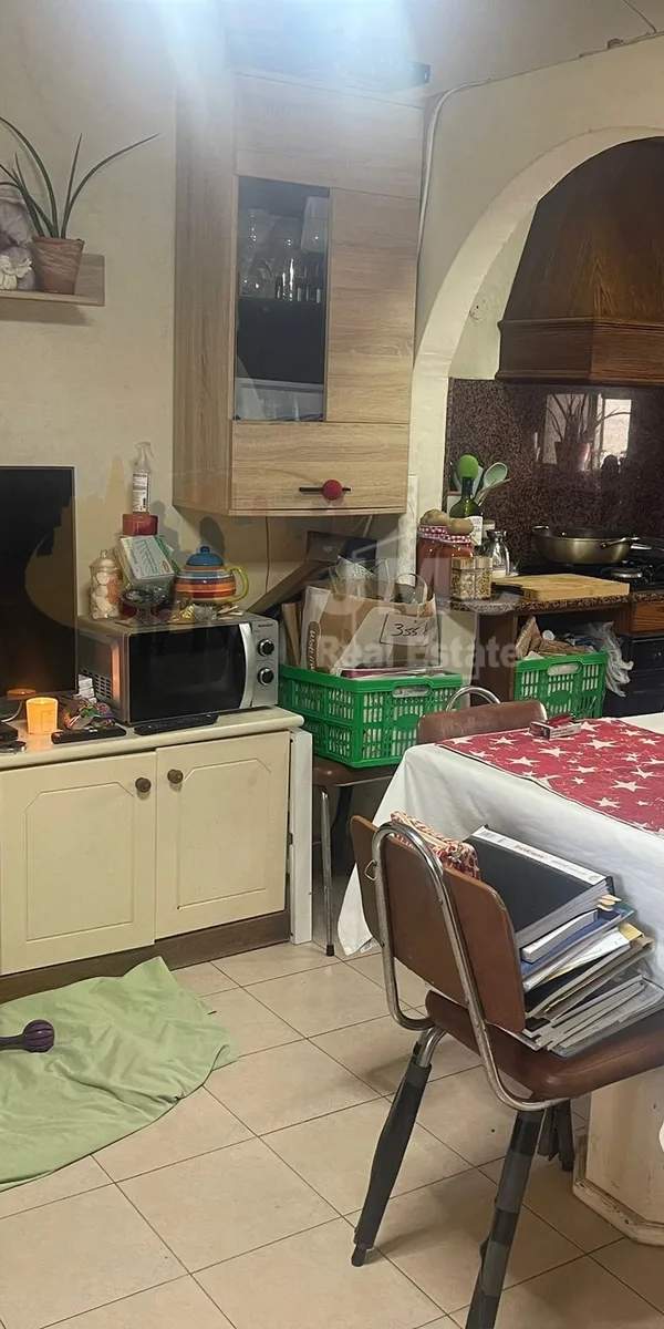 Paola Spacious 3 bedroom First Floor Maisonette (4+1 Area)