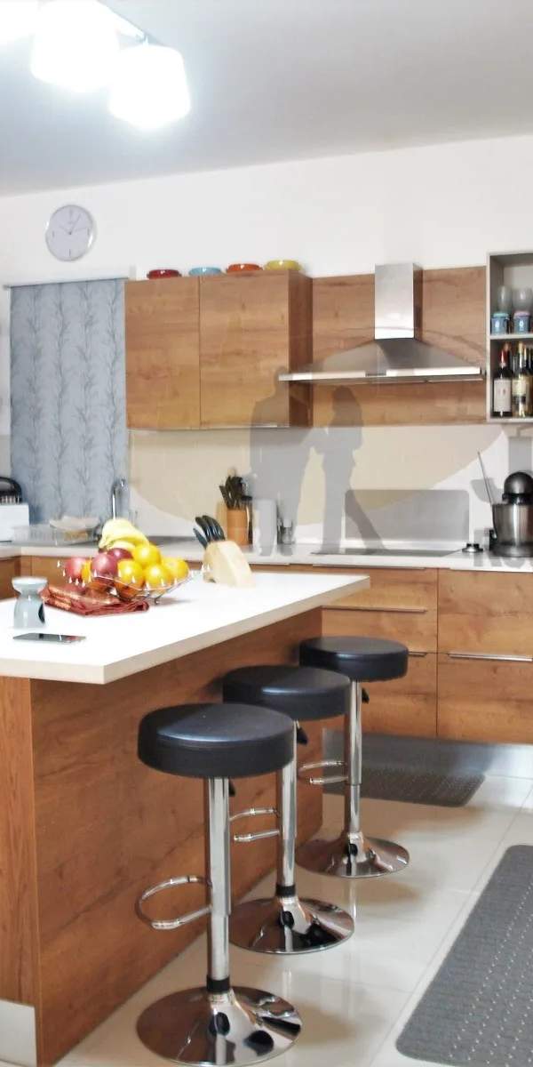 Qawra furnished 3 bedroom apartment