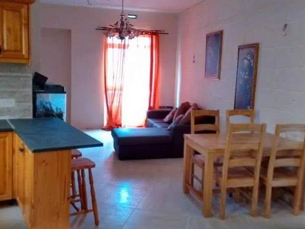Gzira 3 bedroom & 3 bathroom apartment