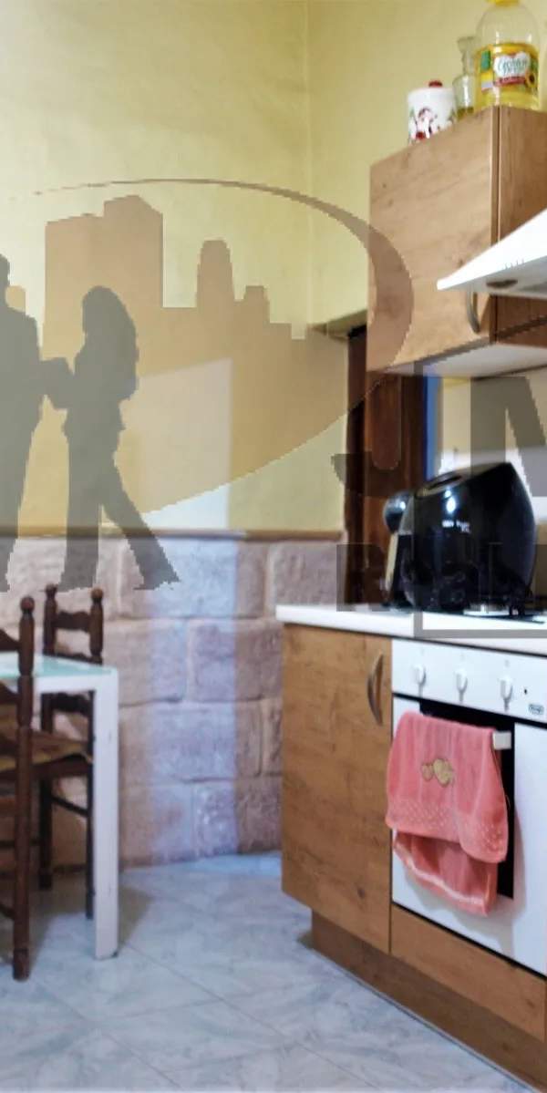 Cospicua (Bormla) furnished 2 double bedroom apartment