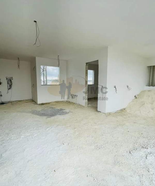 St.Paul's Bay finished 2 bedroom penthouse
