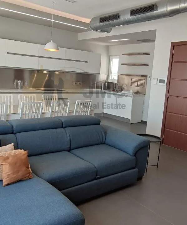 Mosta fully furnished penthouse with large terrace & views