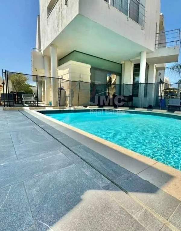 Marsaxlokk Designer finished & furnished semi-detached villa with pool