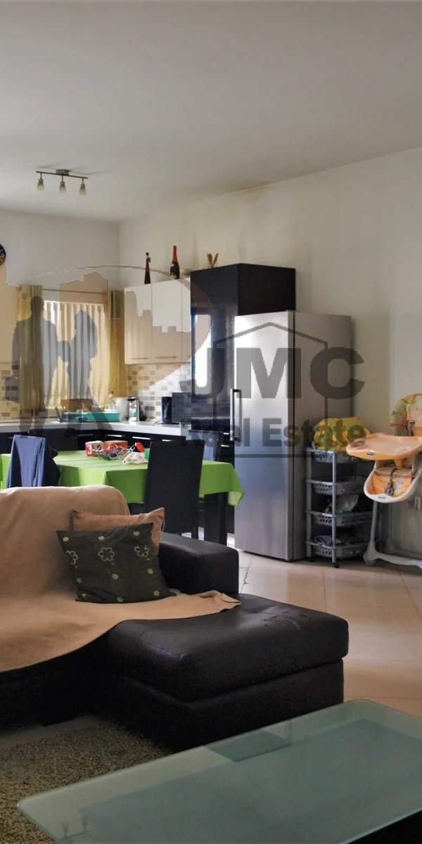 Luqa furnished 3 bedroom apartment with garage
