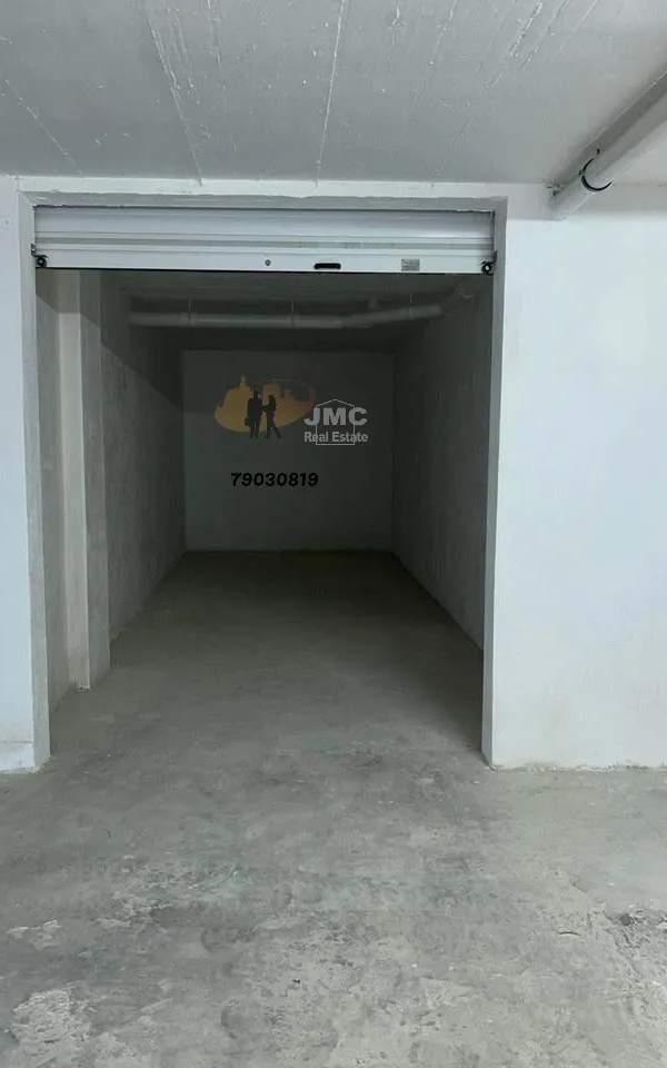 Qawra 2 car garage