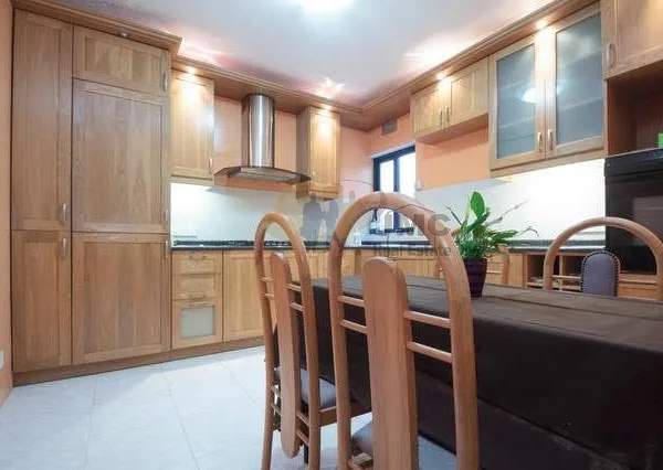Qawra furnished 2 double bedroom apartment