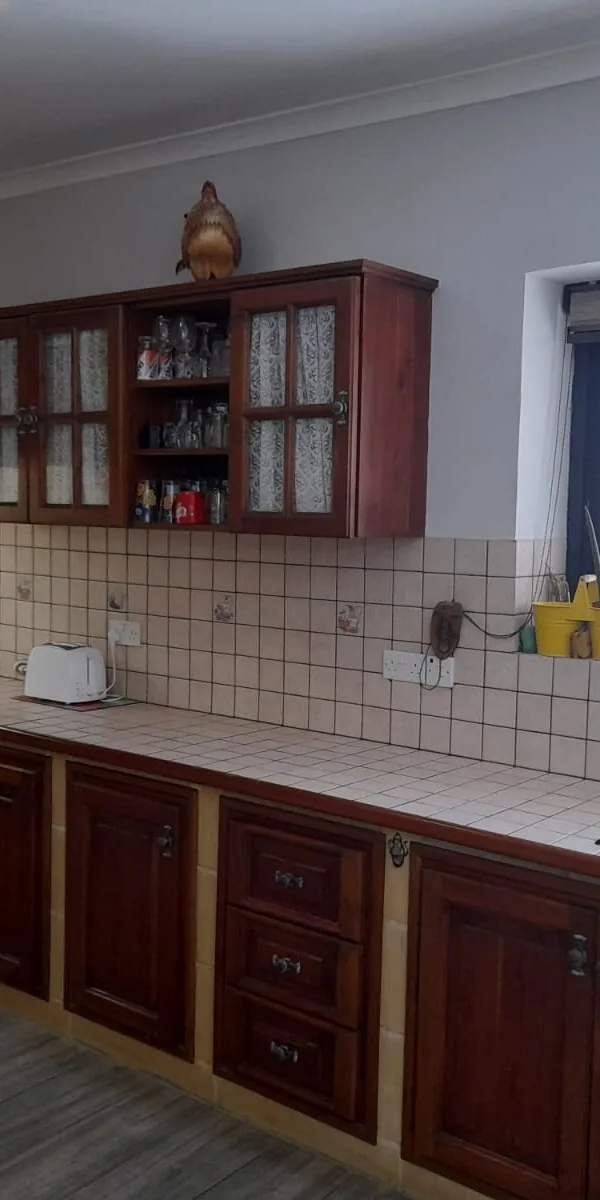 Attard partly furnished 3 double bedroom maisonette with garage