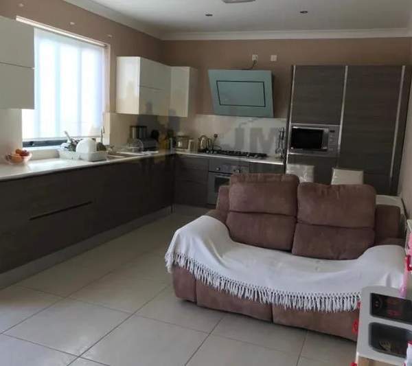Birzebbugia fully furnished 2 bedroom apartment