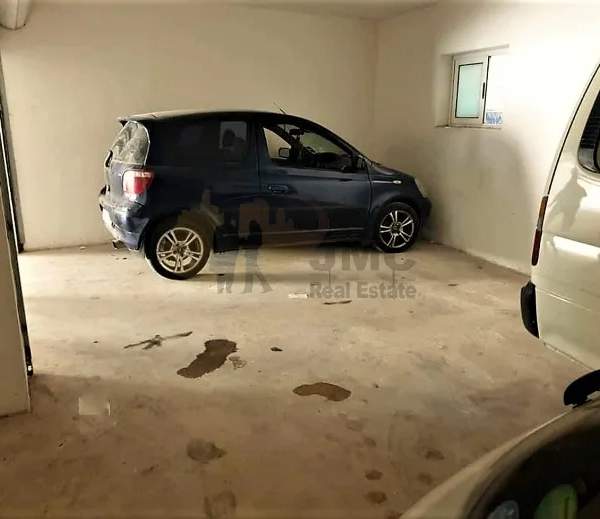 Swieqi 4-car garage