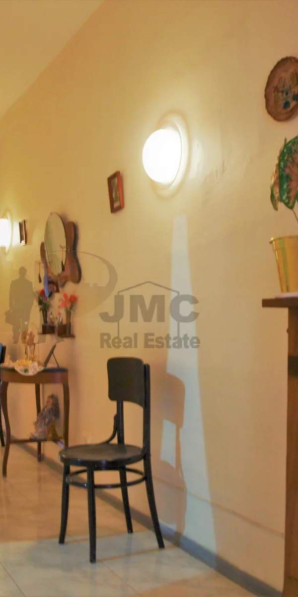 Birzebbugia large centrally located maisonette with roof