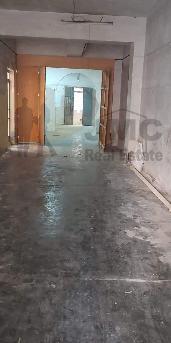 Birkirkara 8-car garage with backyard