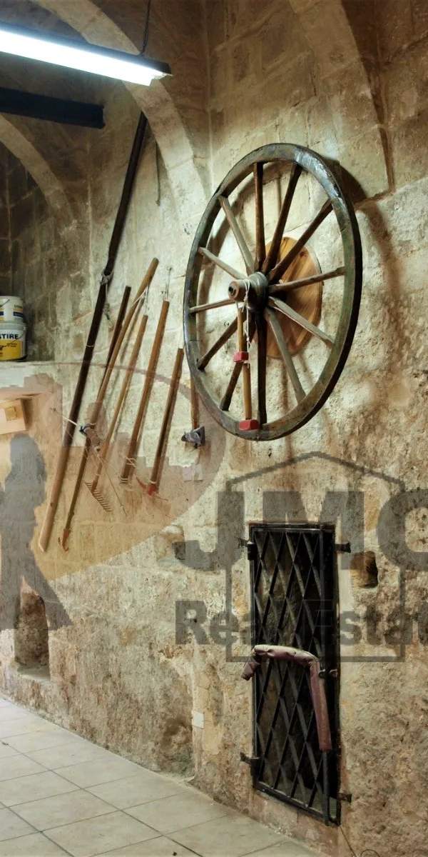 Senglea (Isla) seafront block of 4 studio apartments & garage/restaurant