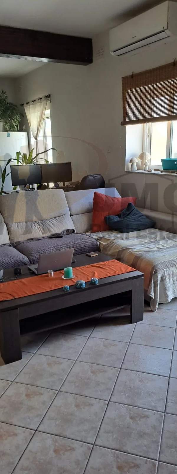 St.Paul's Bay furnished 2 bedroom apartment with roof