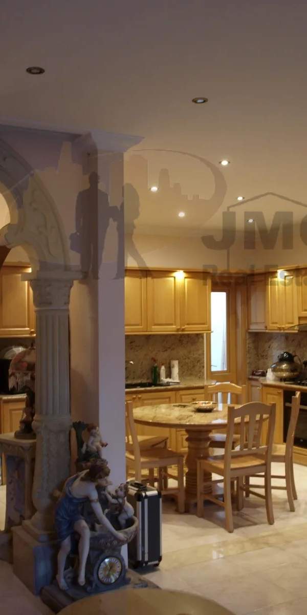 Tarxien partly furnished 5-bedroom first floor duplex maisonette