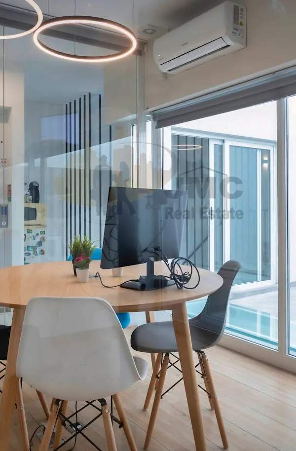 Qormi 1-2 person office