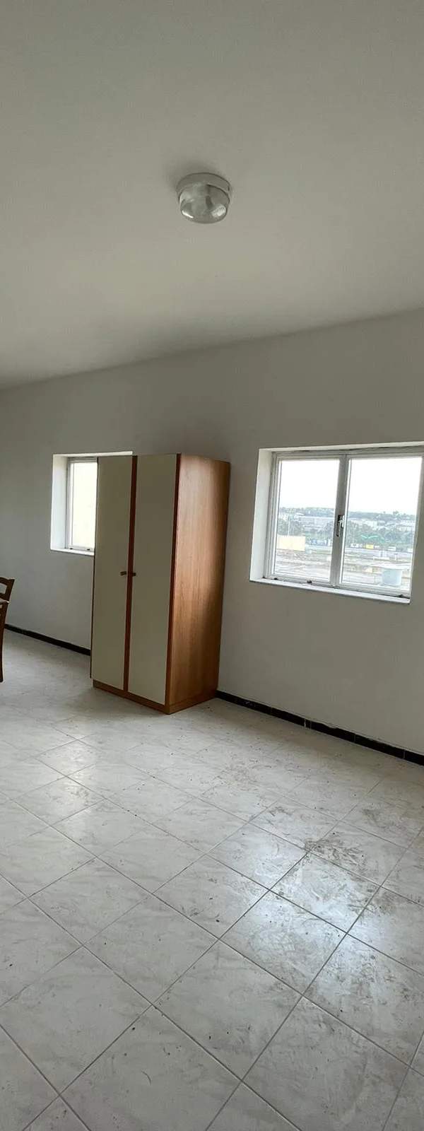 Marsa flatlet with 2 stables underneath