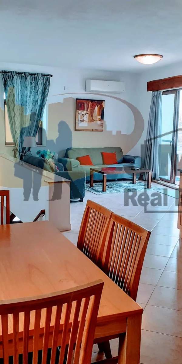 Manikata 2 double bedroom duplex maisonette with garage