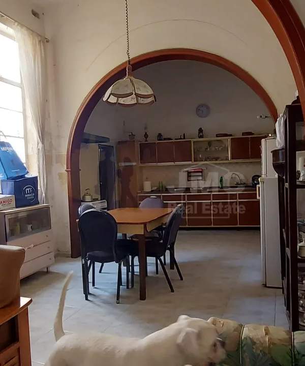 Luqa large 5 bedroom townhouse